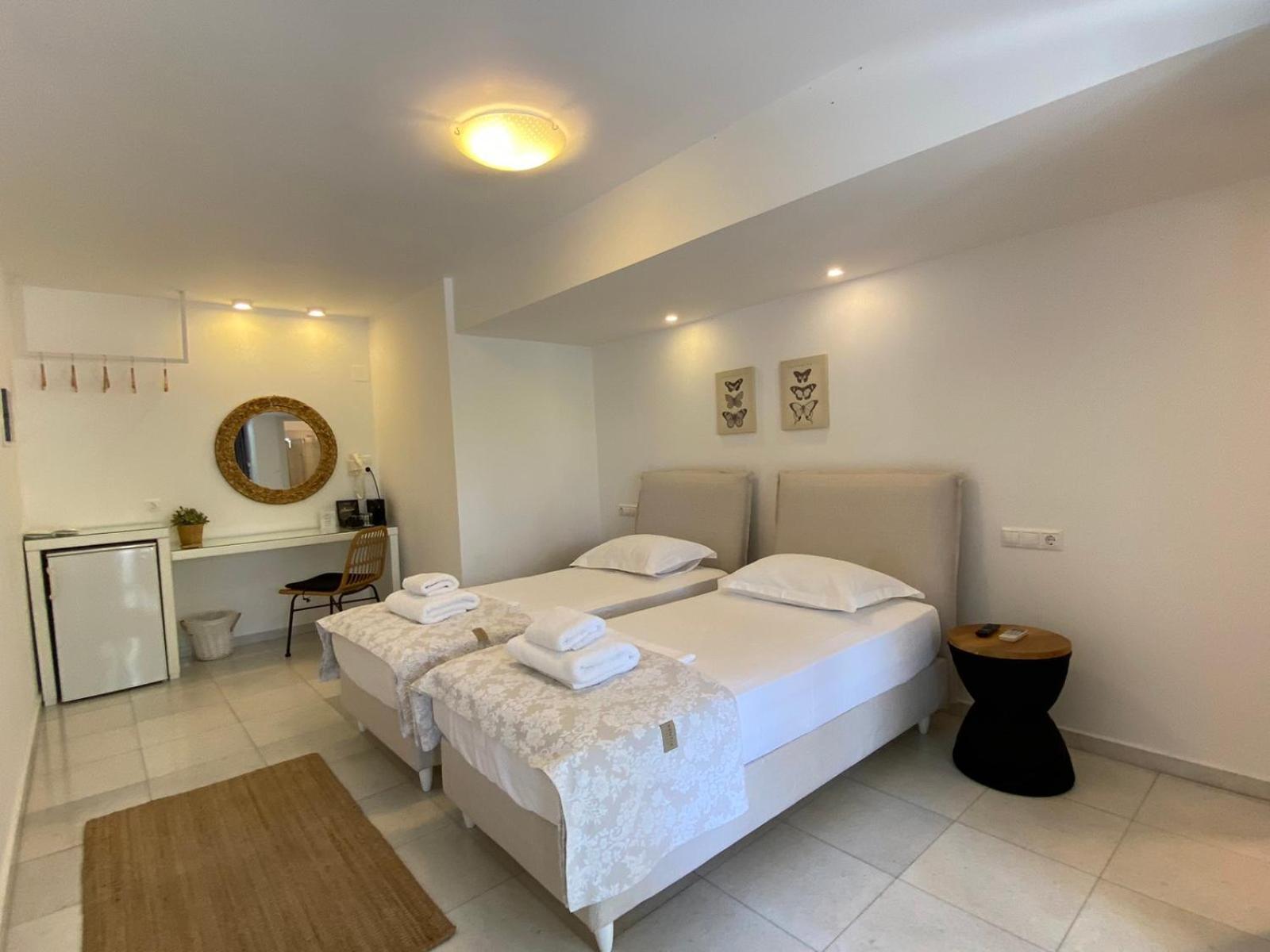 Perivoli Rooms Páros 客房 照片